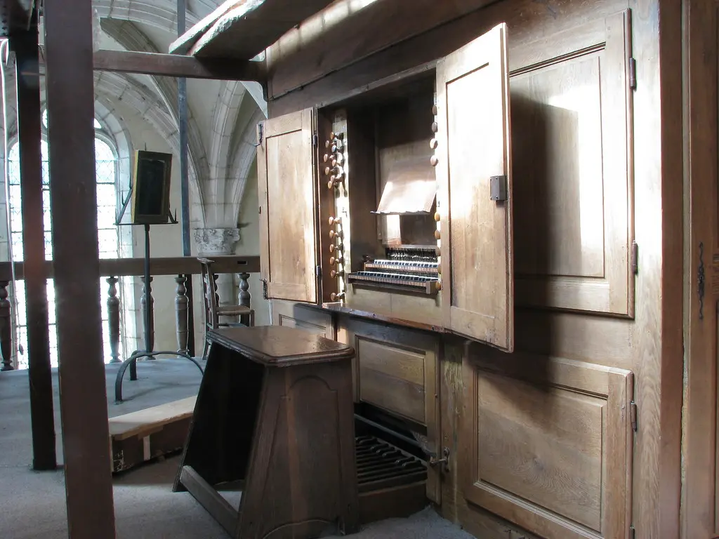 Saint Jean de Losne organ