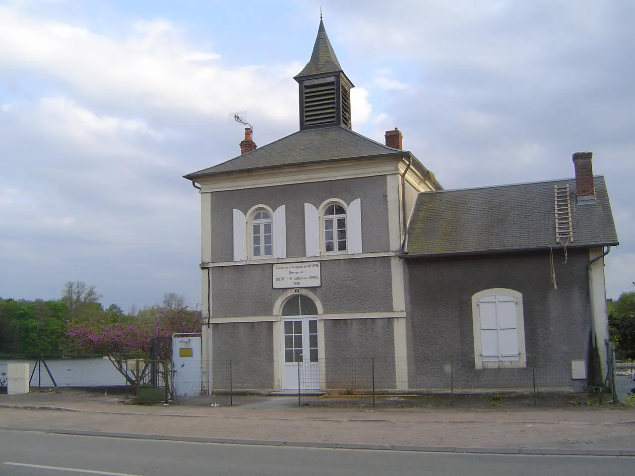 Saint-Léger des Vignes (barrage 2)