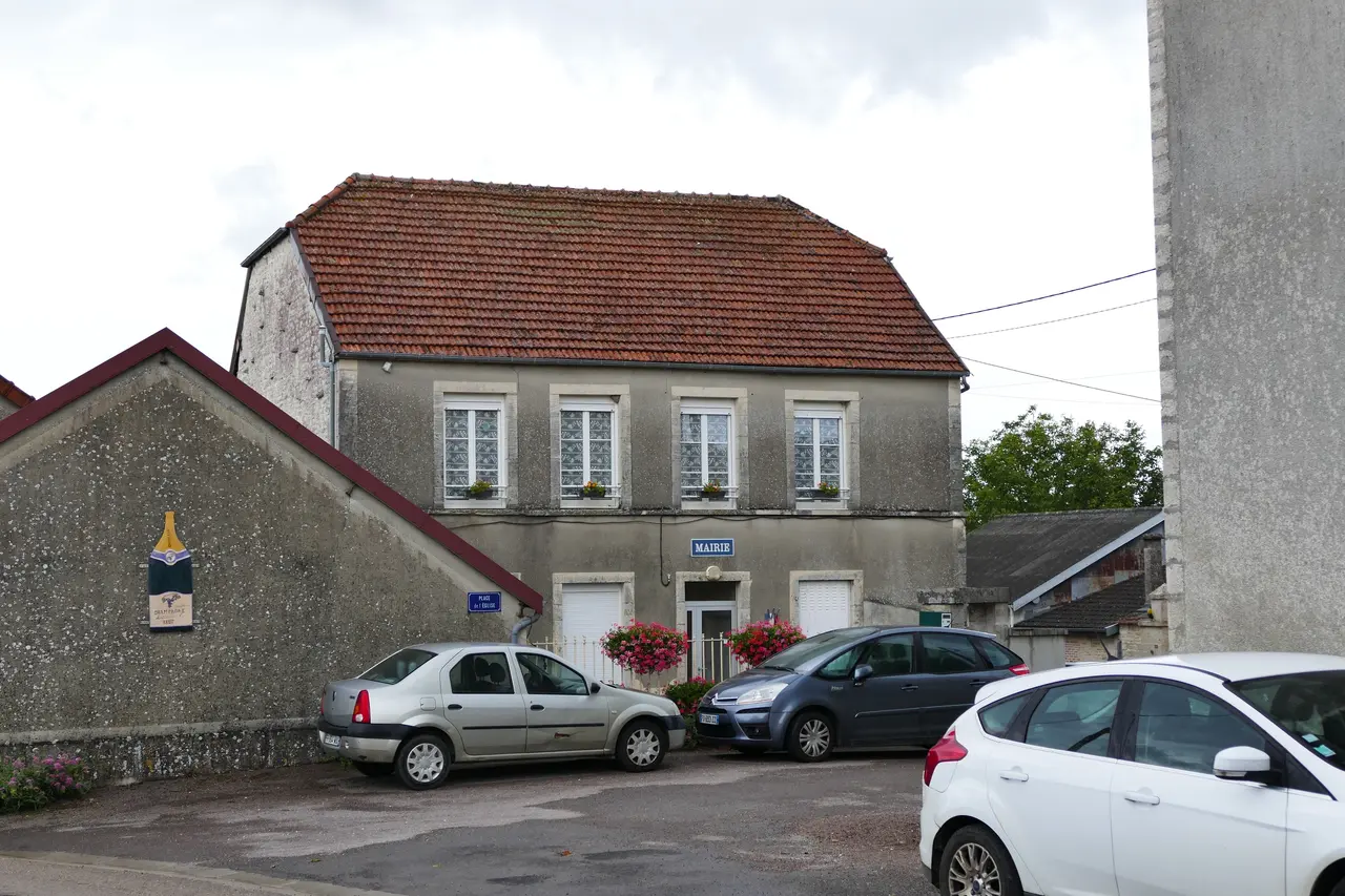 Saint-Usage - Mairie - 1