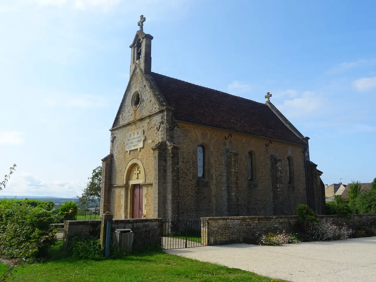 Chapelle Saint-Edmé Sainte-Amélie et Saint-Charles Sauvigny-le-Bois