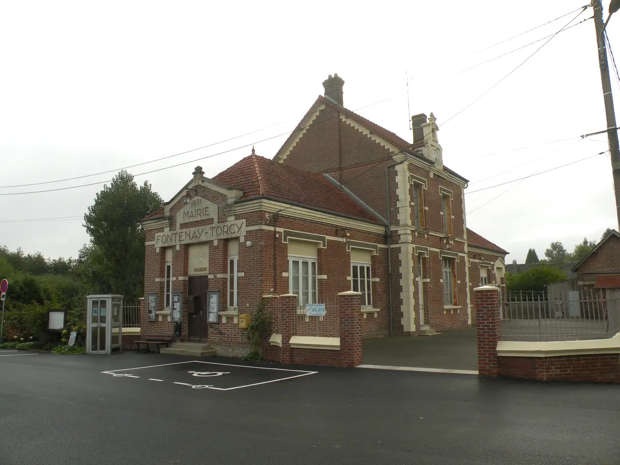Fontenay-Torcy mairie 2