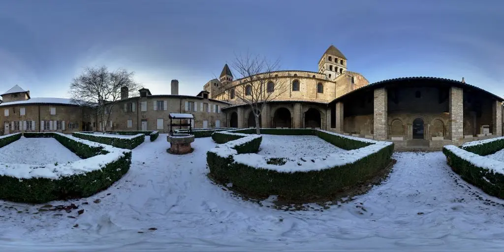 Tournus - Abbaye Saint-Philibert - Cloitre