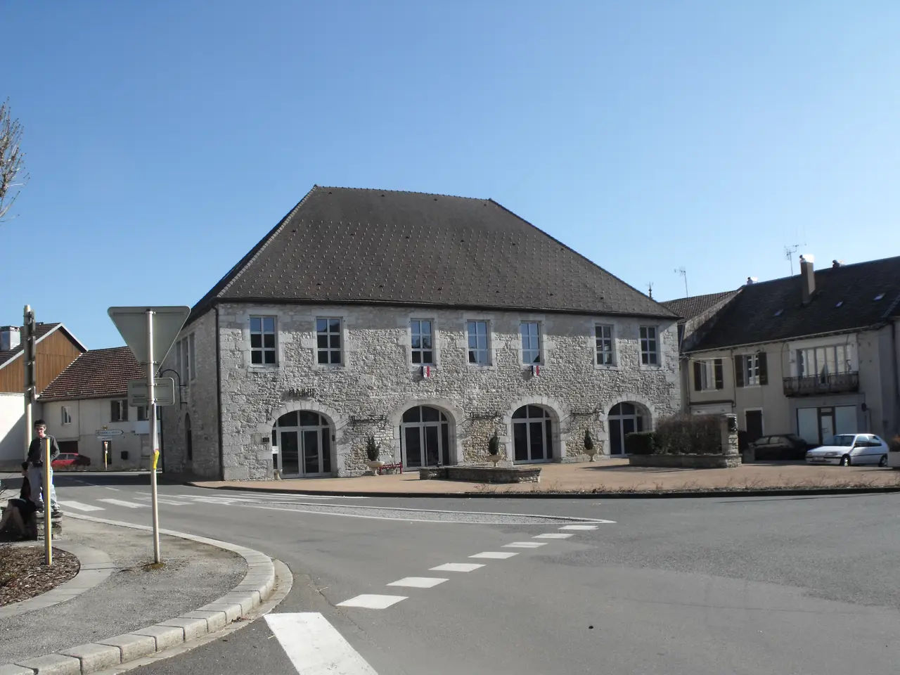 Mairie de Vercel-Villedieu-le-Camp