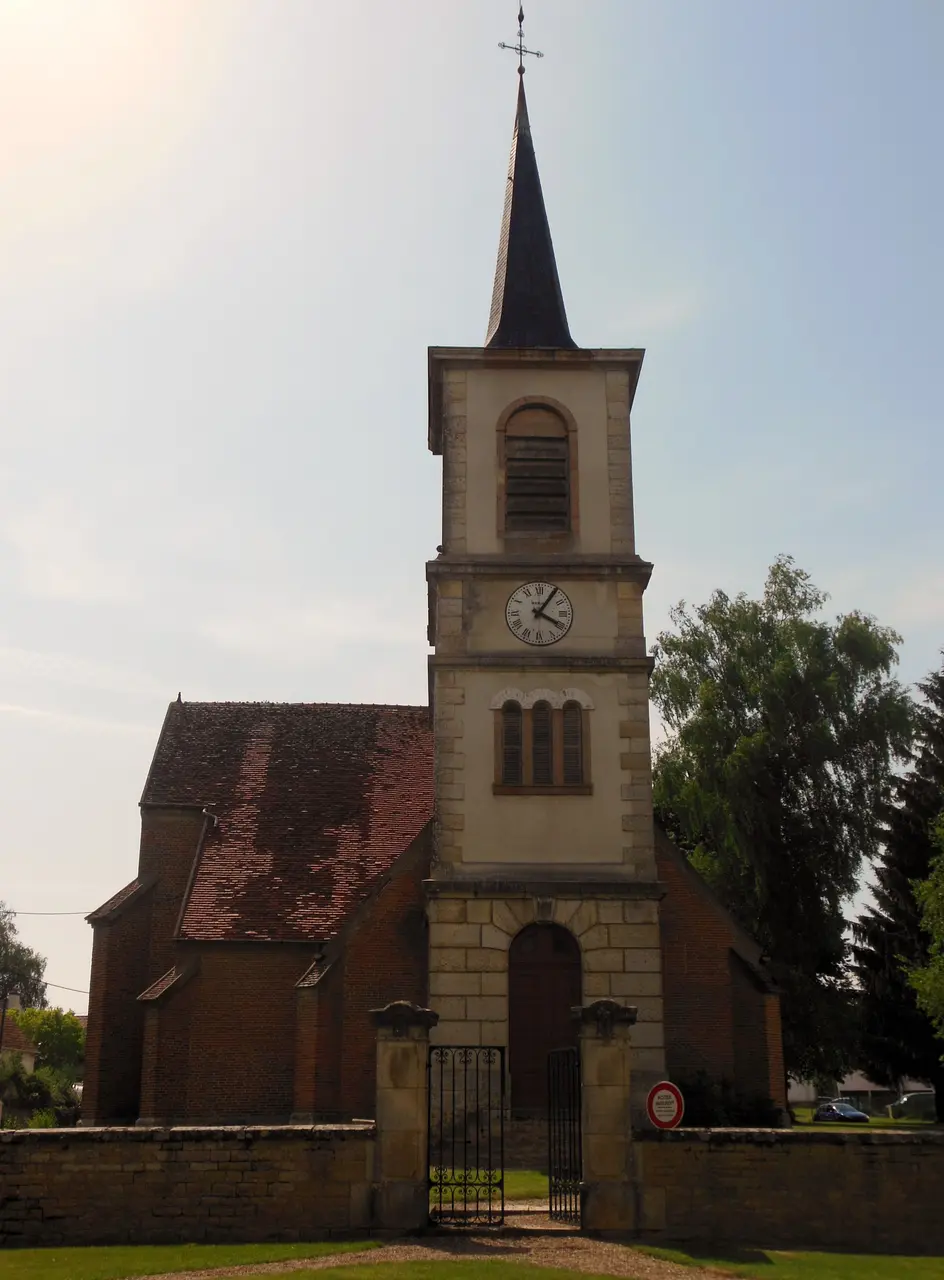 File:Eglise Saint-Michel de Villers-les-pots, clocher.JPG