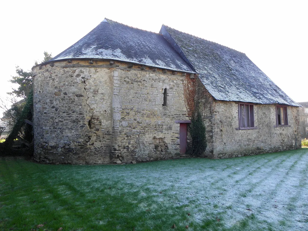 Argentré-du-Plessis (35) Chapelle Saint-Pierre 01