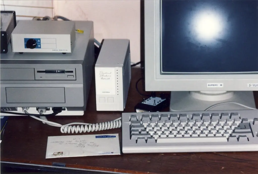 Amiga 2000 and 9600 baud modem