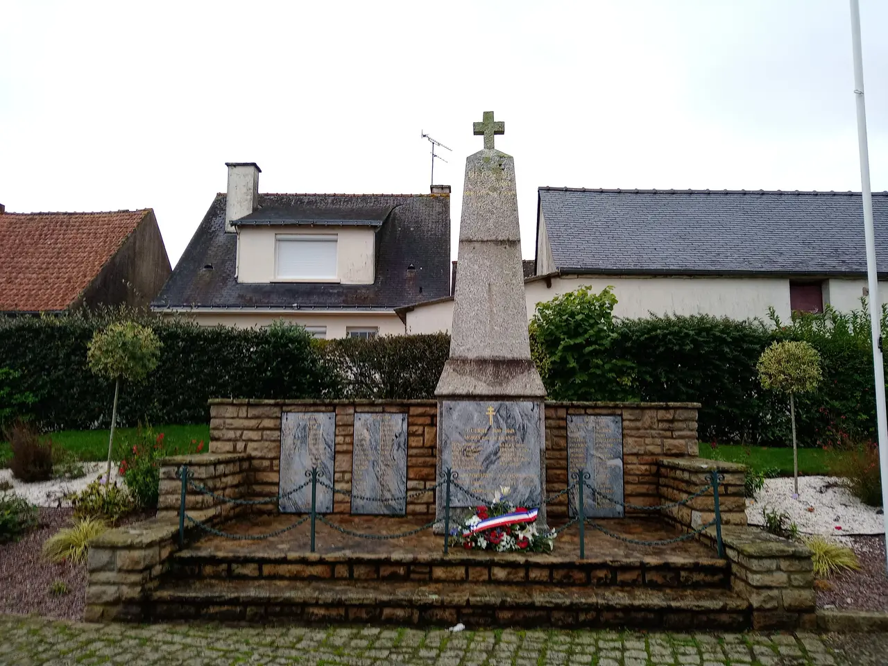 Béganne - Monument aux morts