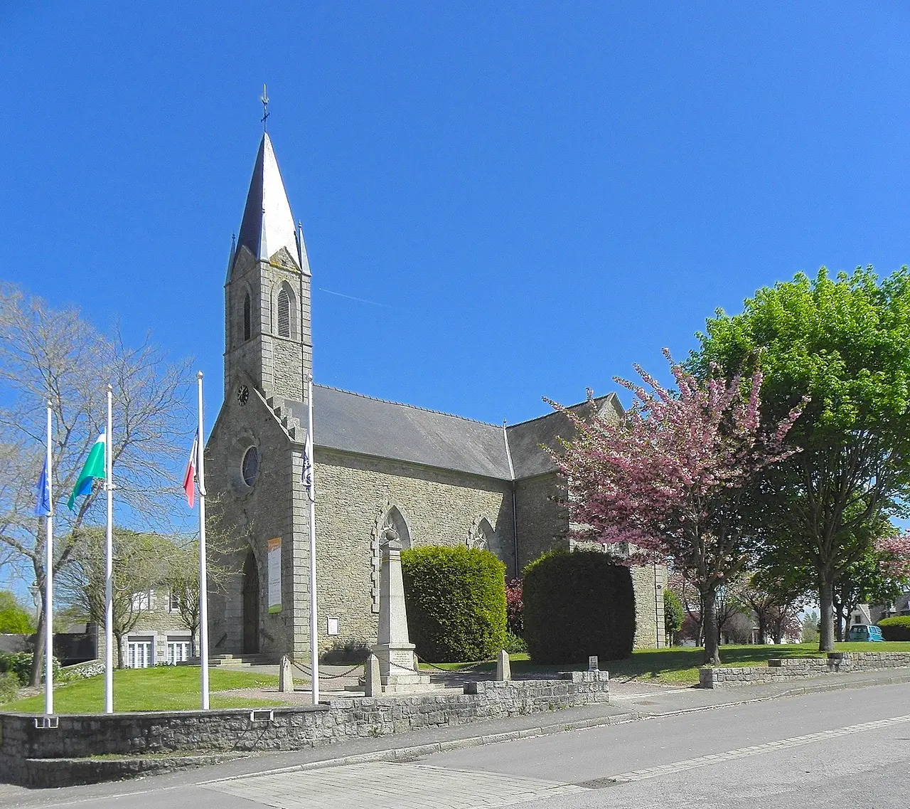 Bobital (22) Église Saint-Samson 02