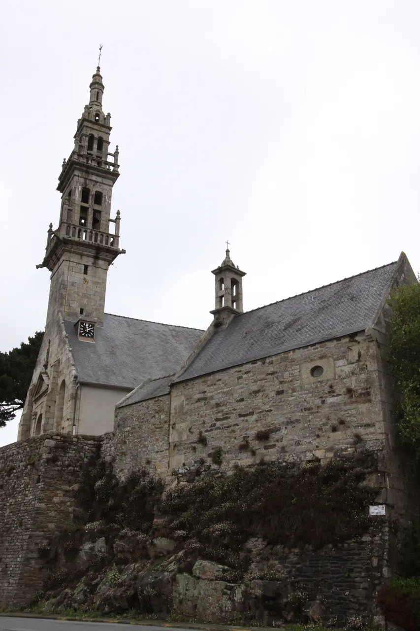 05 Eglise Bourg blanc