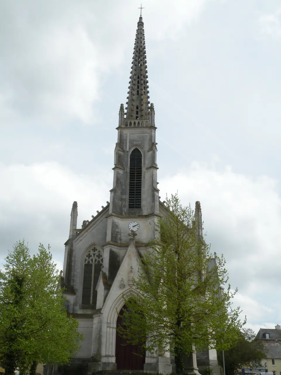 Bourg-des-Comptes église