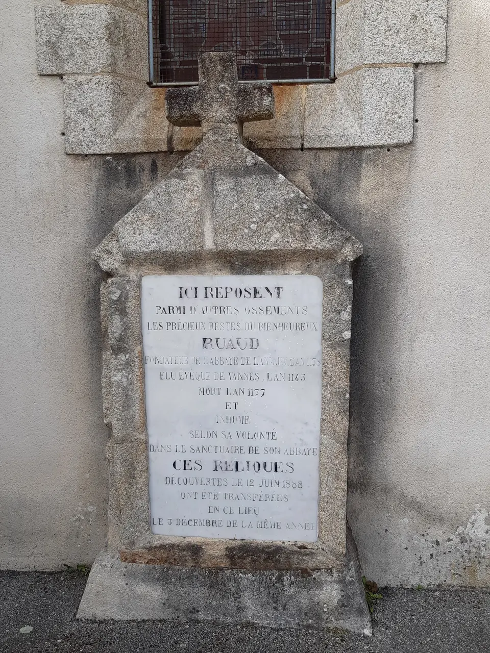 Brandivy - église Saint-Aubin 04