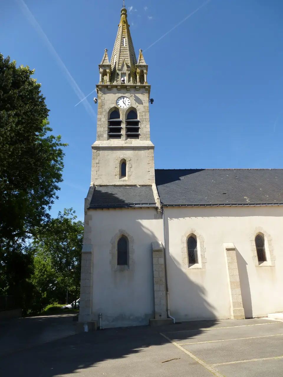 L'eglise de brandivy - panoramio (1)