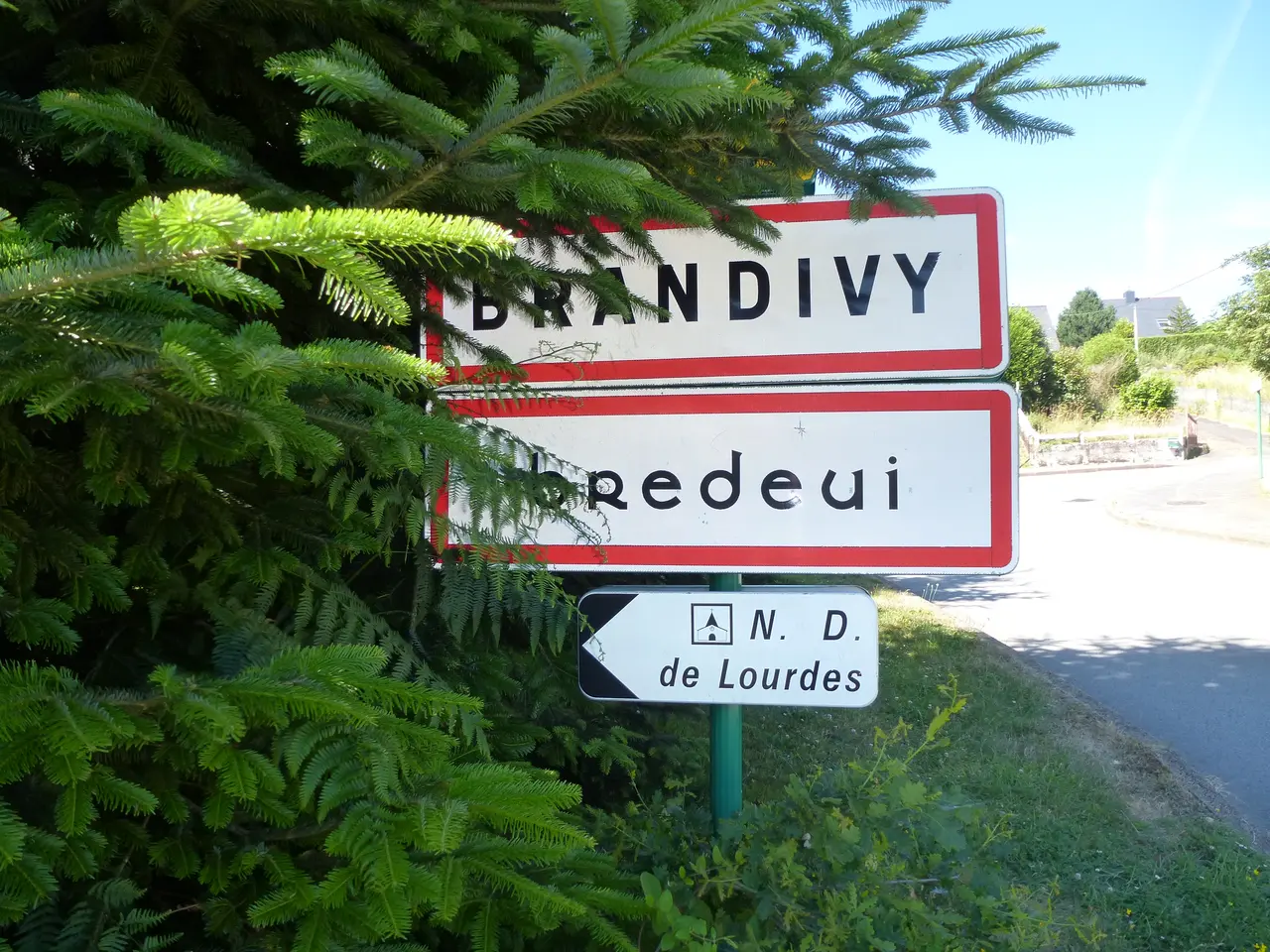 Brandivy - panoramio (2)