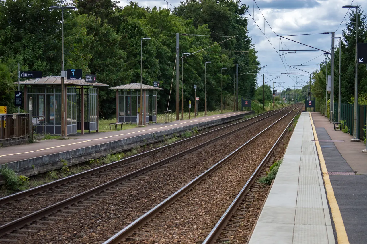 Cesson-Sévigné train stop (1)