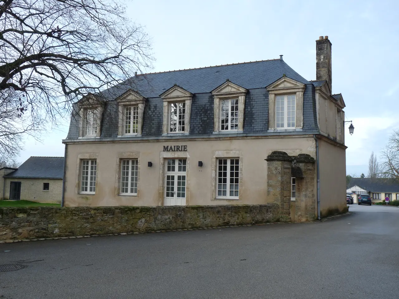 Chavagnes-les-Eaux (49) Mairie