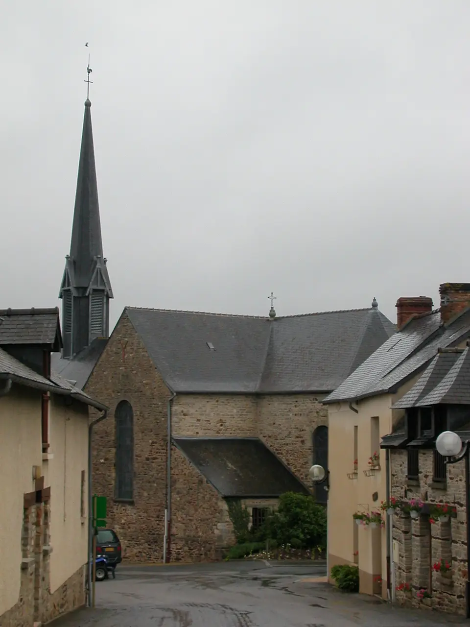 Crevin église