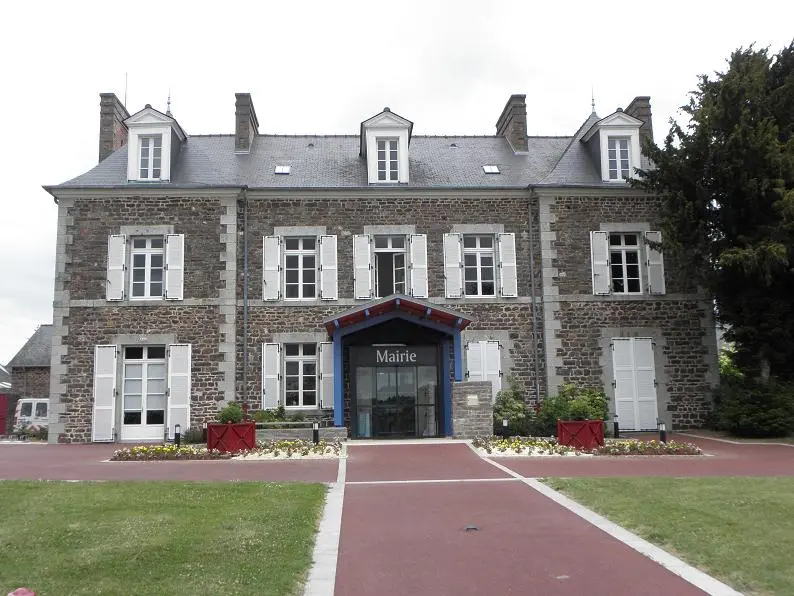 Iffendic (35) Mairie