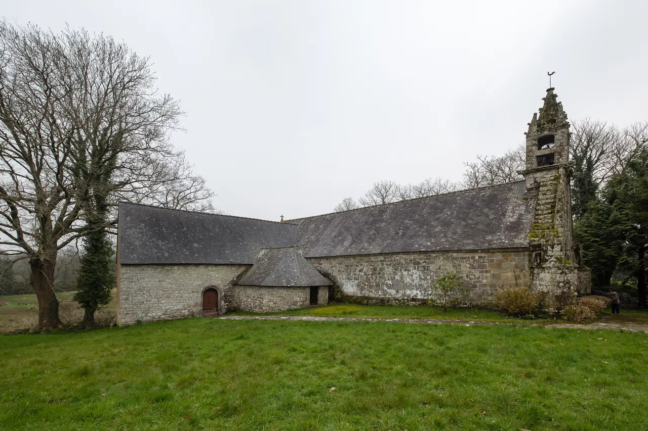 Vue ouest de la chapelle Notre-Dame-de-la-Clarté, Kervignac, France