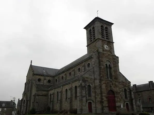 La Boussac (35) Église Saint-Pierre - Extérieur - 03