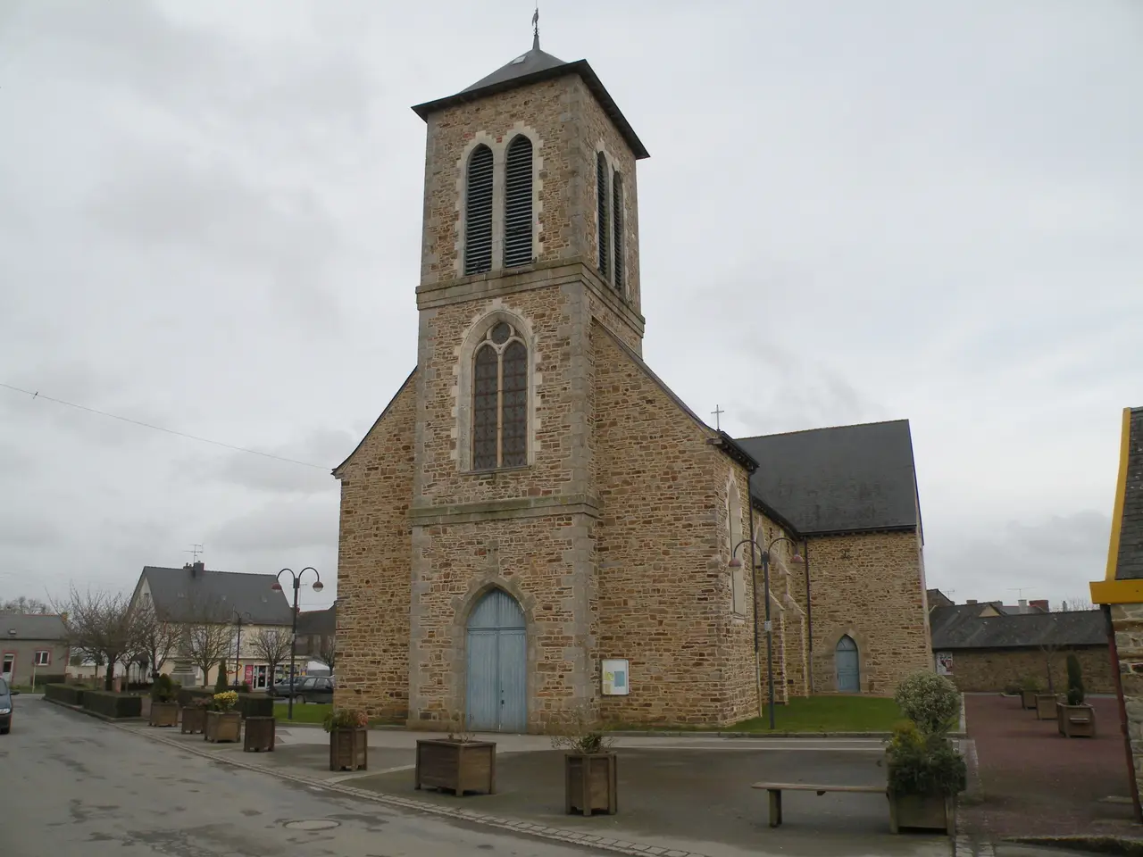 La Dominelais église