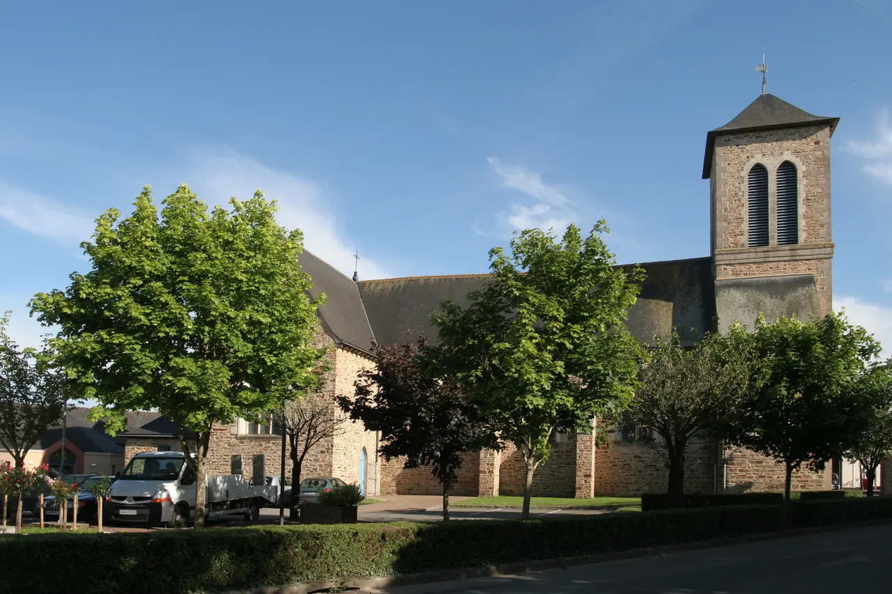 La Dominelais - Église Saint-Nicolas 130614-03