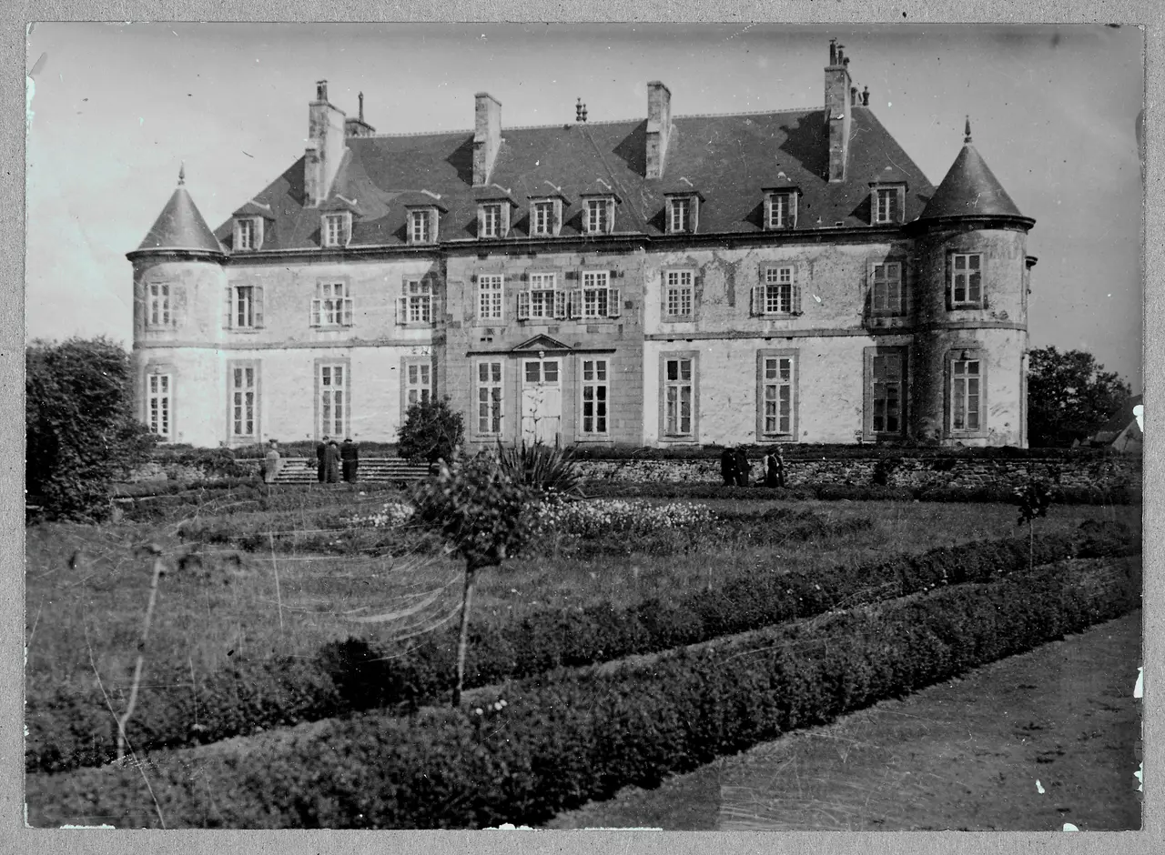 La Gouesnière Chateau de Bonaban. jmr