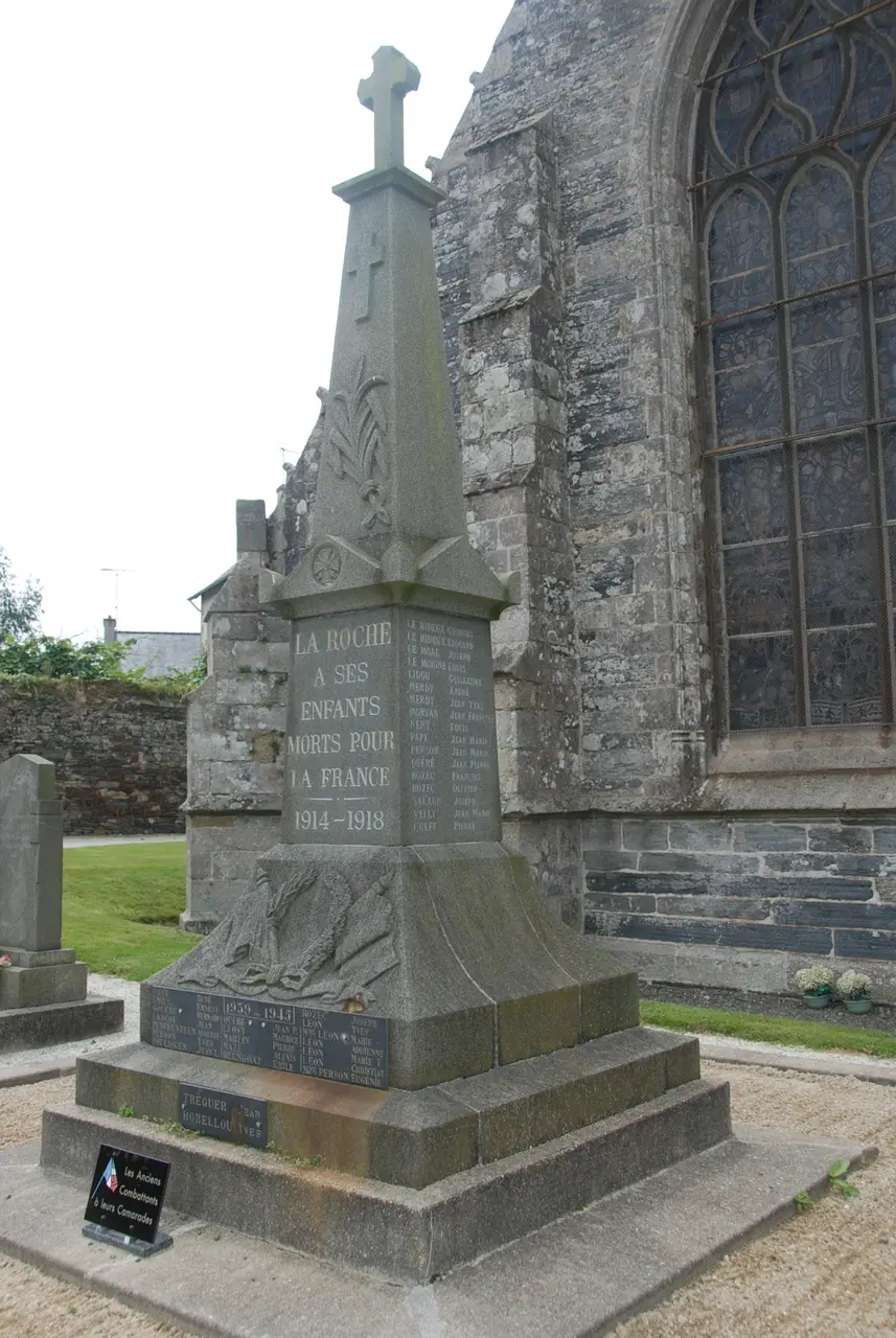 Monument aux morts - La Roche Maurice-29
