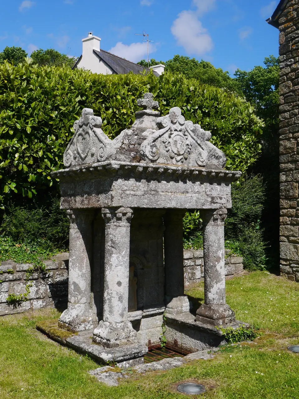 56 La Trinité-Surzur fontaine