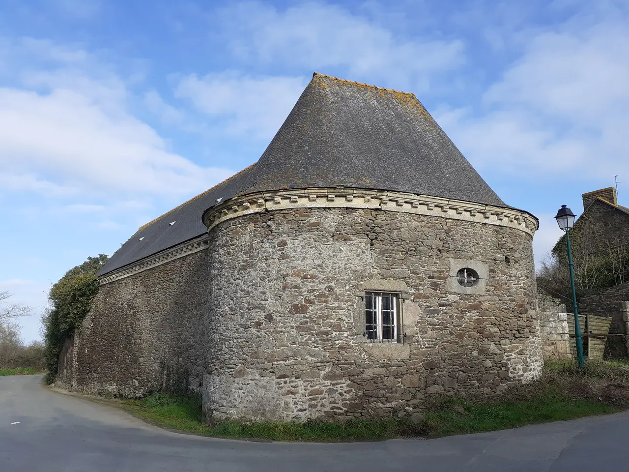 Manoir de la Baguais, La Ville ès Nonais (Côtes d'Armor) 20220227 155234