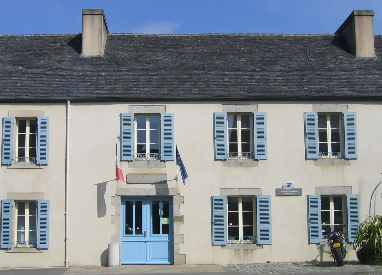 Mairie de Lampaul Guimiliau