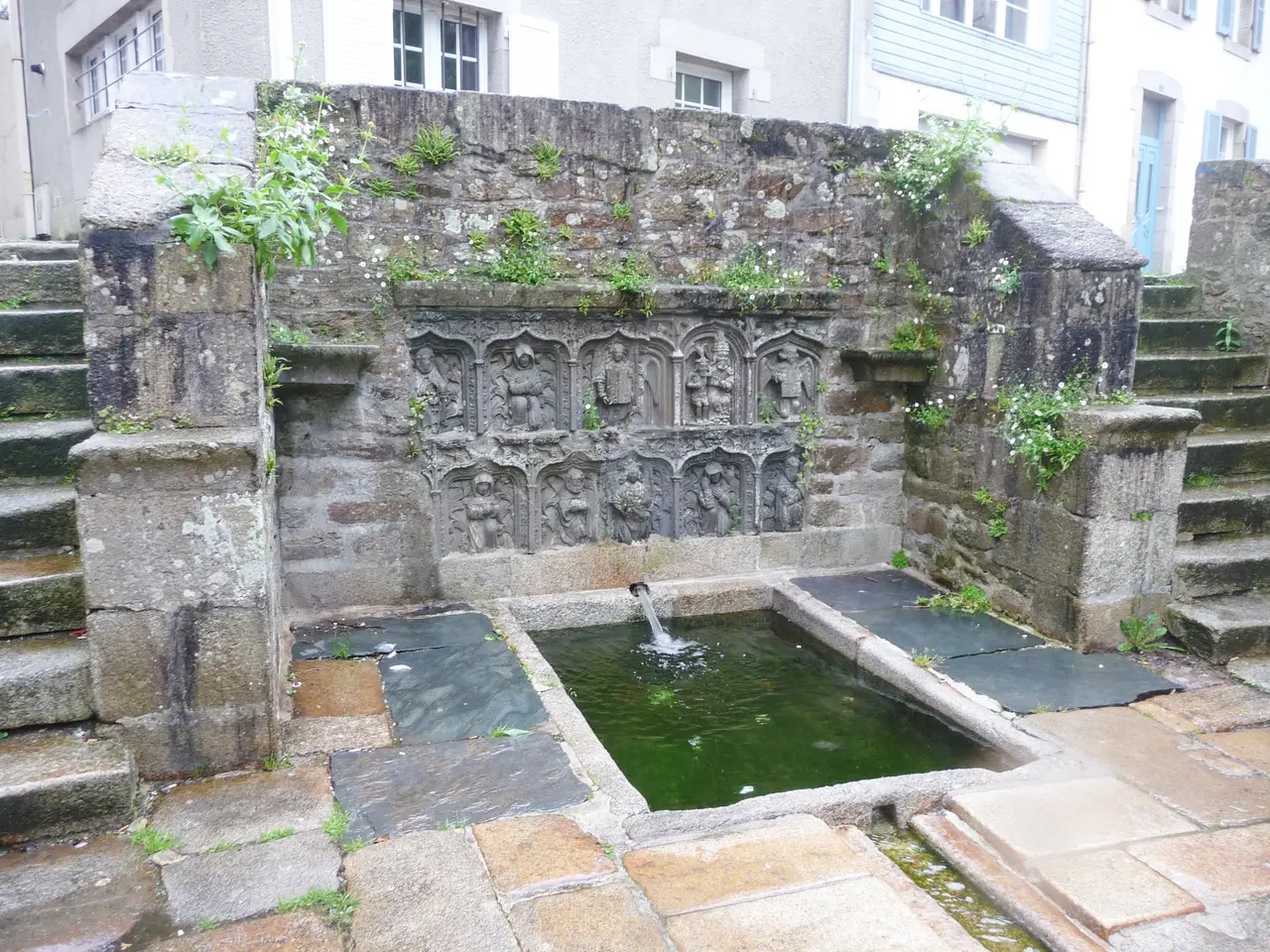 Landivisiau 1 Fontaine Saint-Thivisiau 1