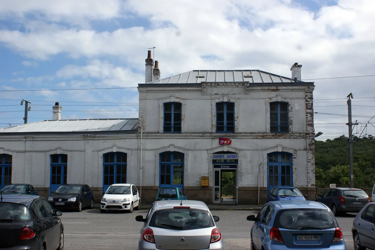 Gare-Landivisiau-1-bv