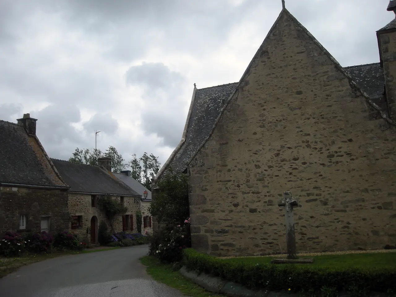 Le Transept de Saint-Jean-Baptiste de Lantiern