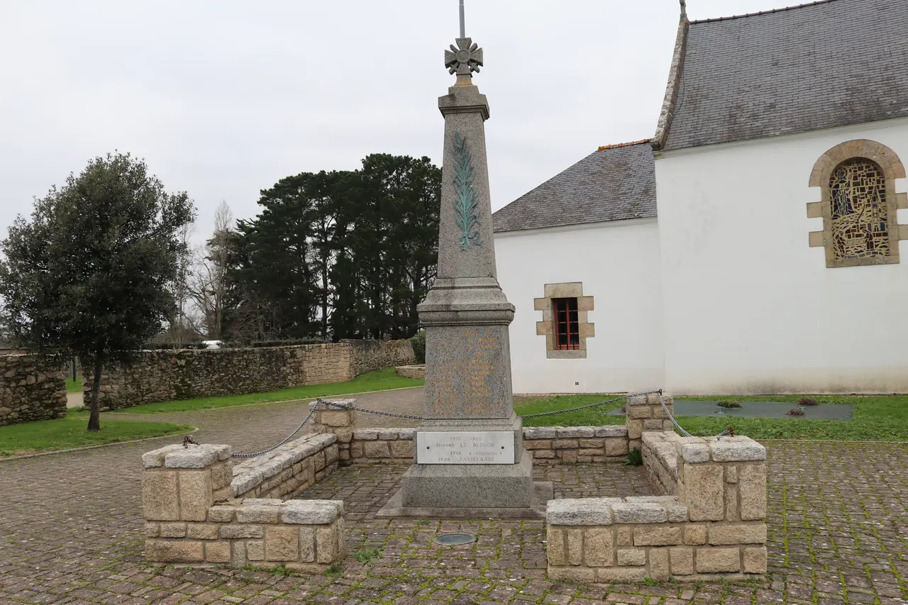 Monument aux morts (Le Tour-du-Parc, 56)