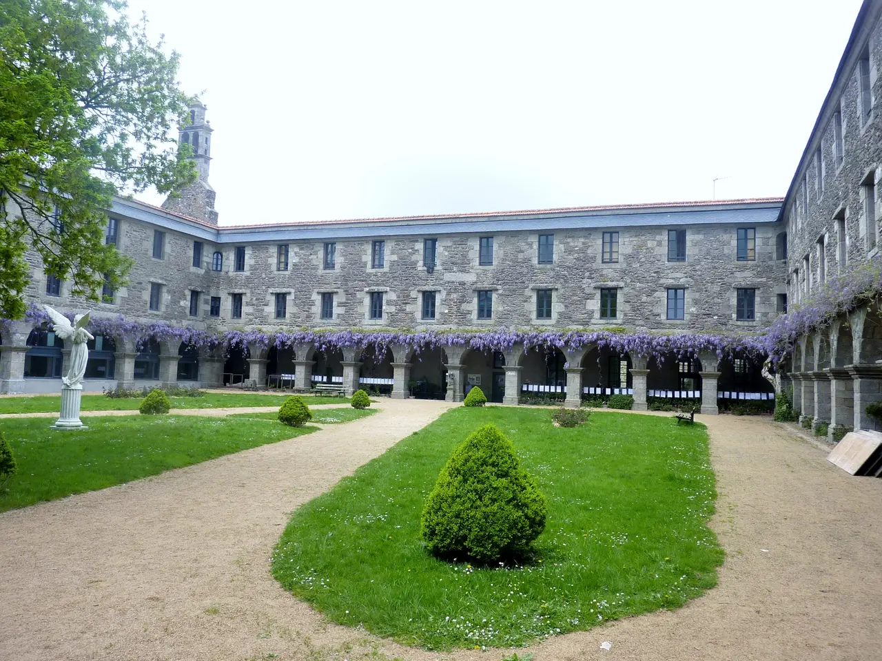 537 Lesneven Cloître Ursulines