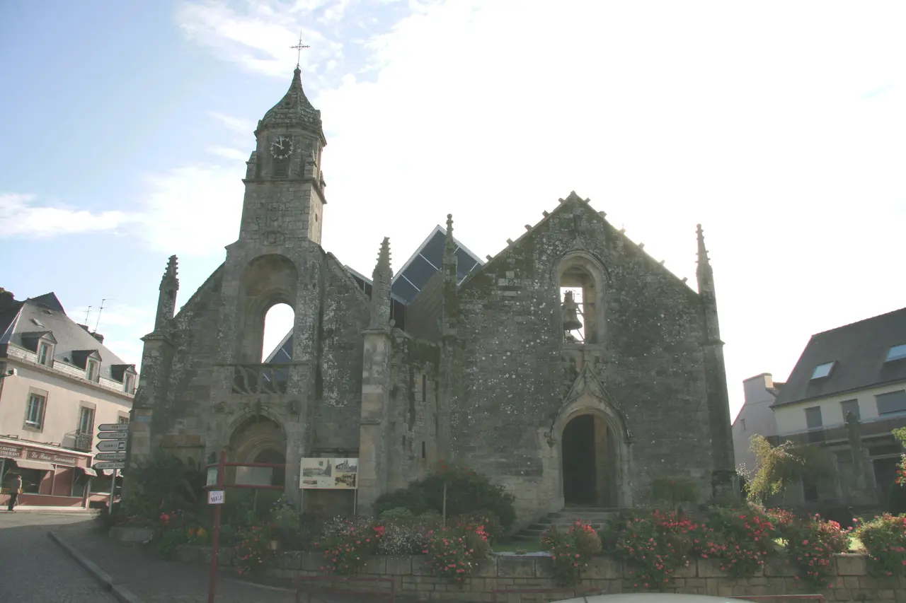 File:Église Saint-Sauveur - Locminé - Morbihan - Bretagne.jpg