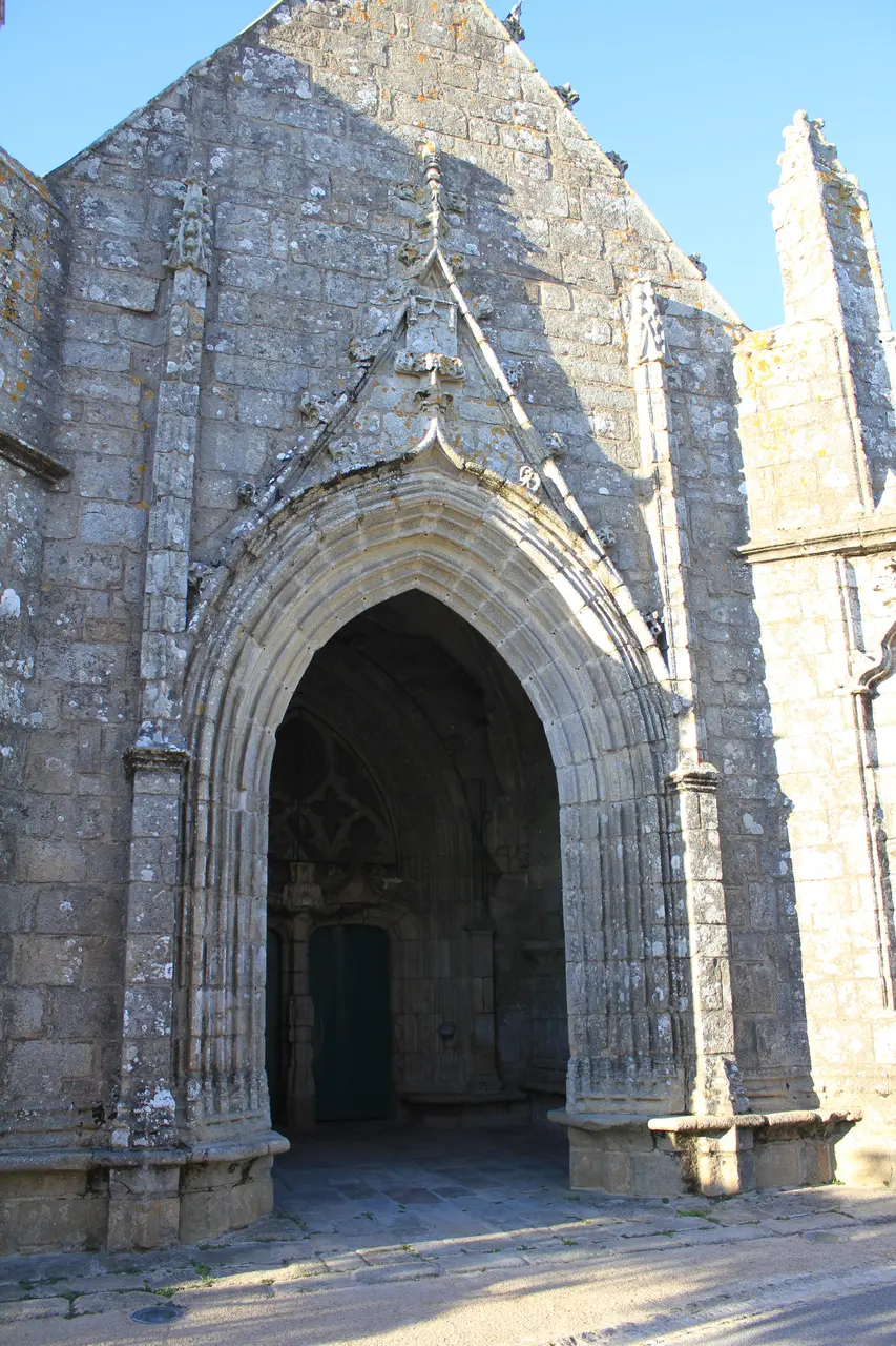 File:Église Saint-Pierre (Locoal-Mendon) 4323.JPG