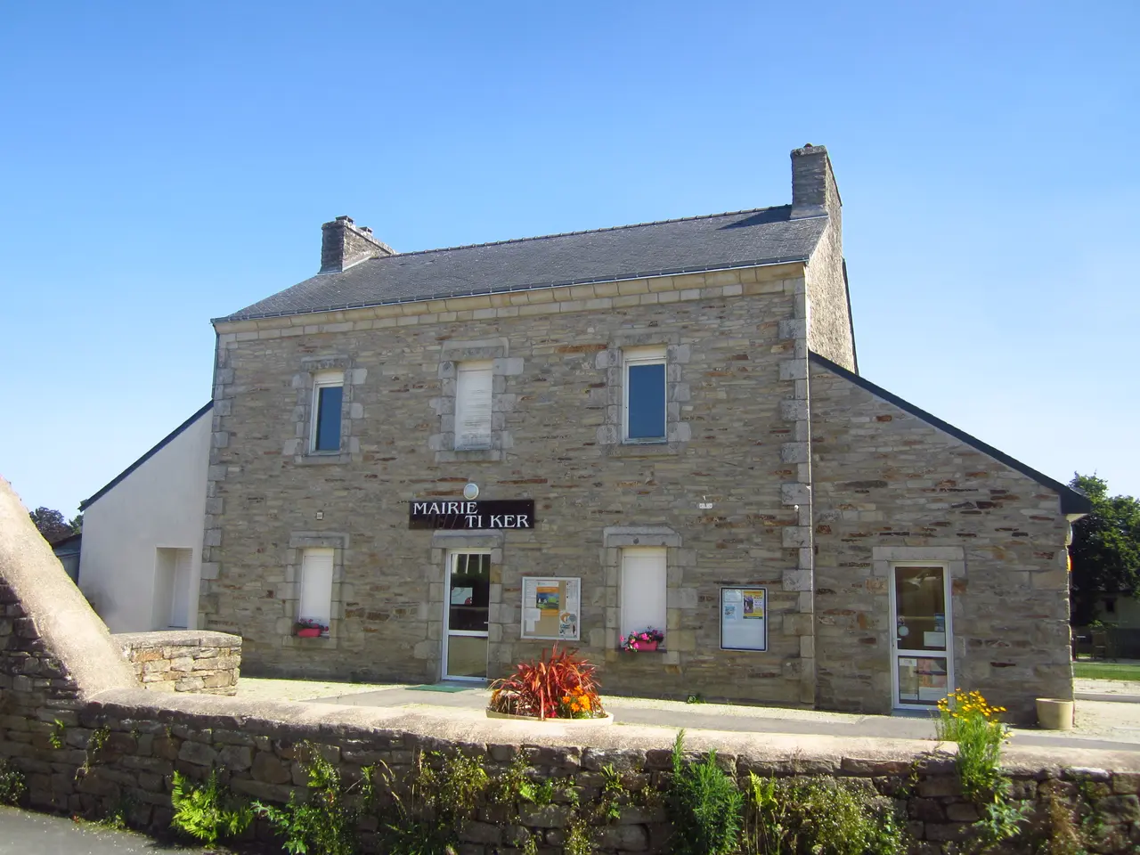 Mairie de Locunolé, Finistère