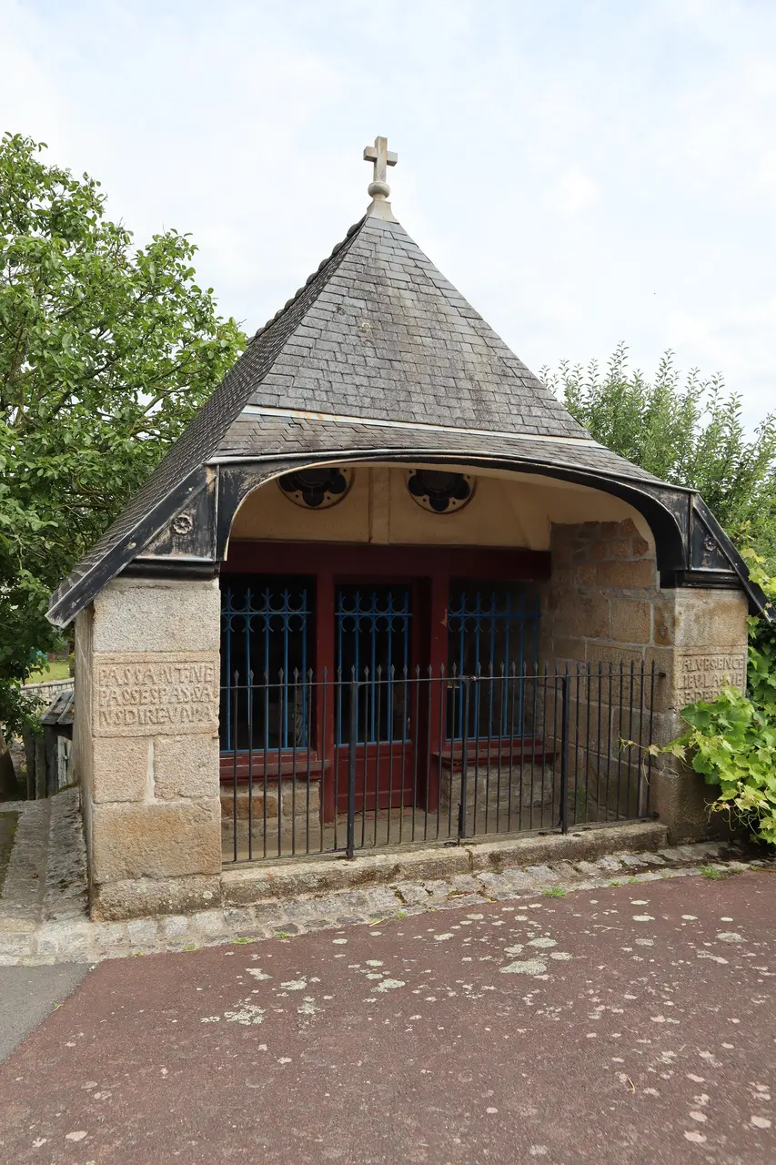 Louvigné-du-Désert (35) Chapelle Notre-Dame du Planty - 01