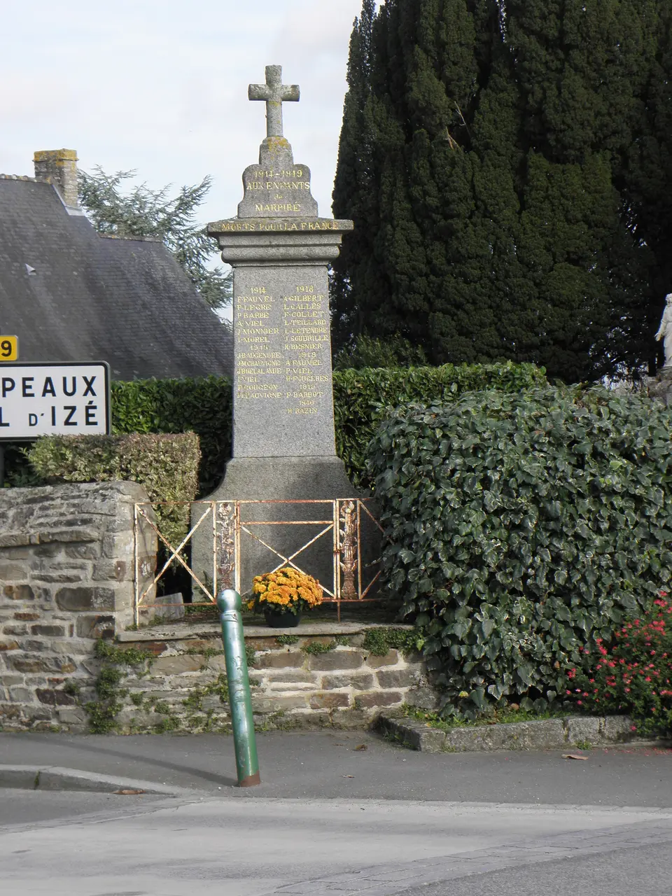Marpiré (35) Monument aux morts