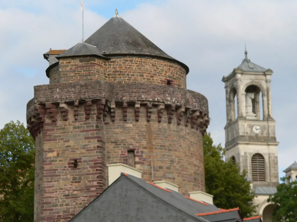 Tour du papegault (Montfort sur Meu)