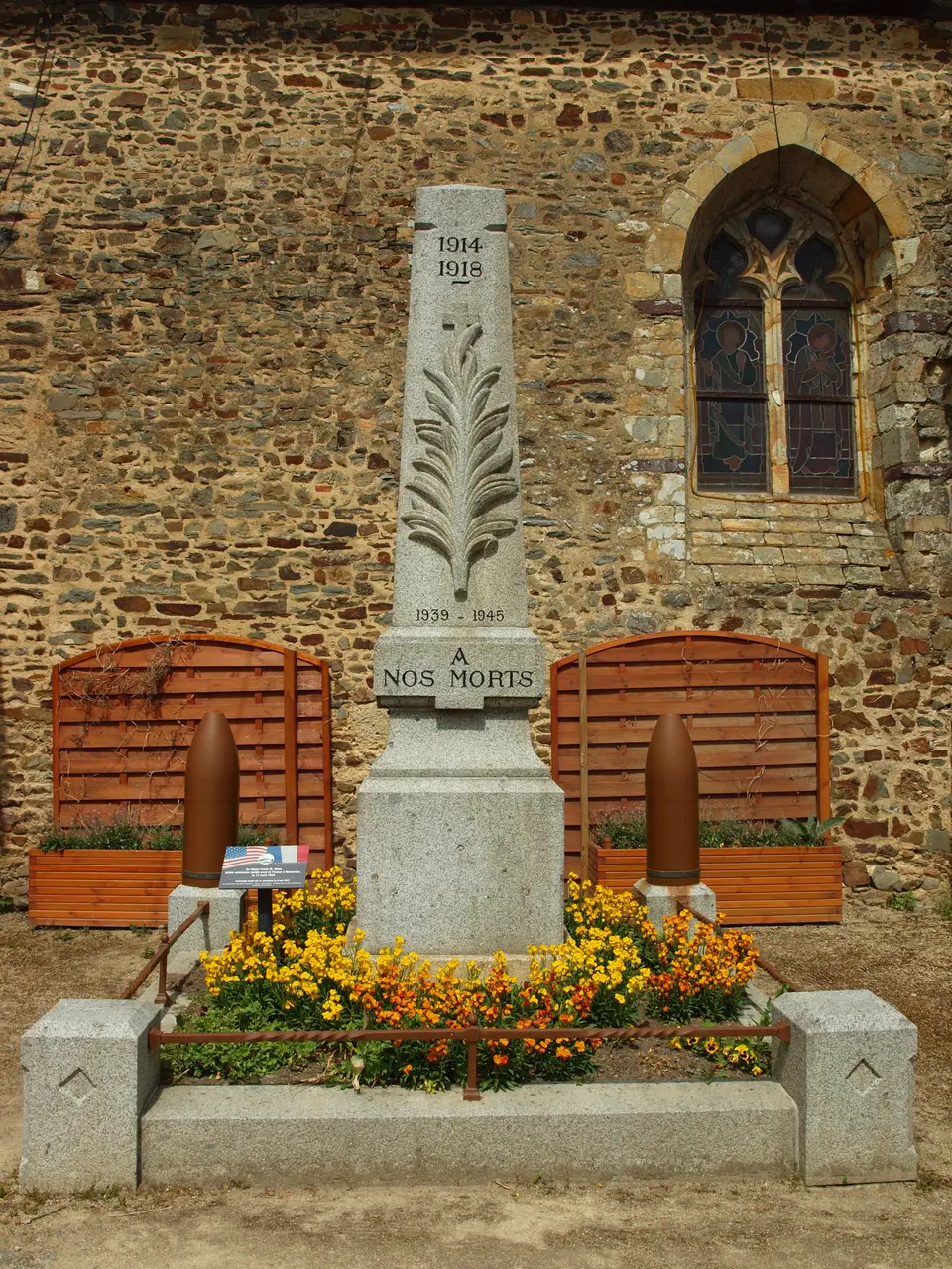 Nouvoitou-FR-35-monument aux morts-01
