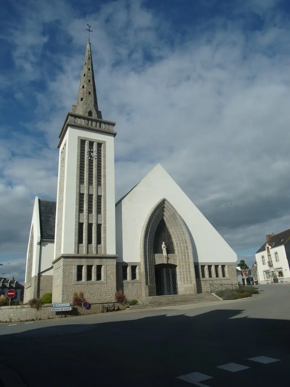 Pleugriffet église paroissiale 1
