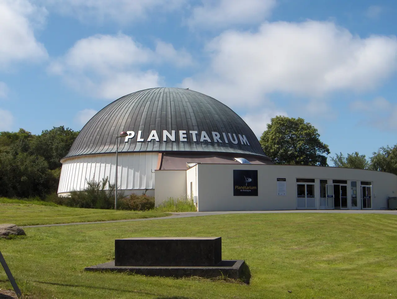 Pleumeur-Bodou - Planetarium