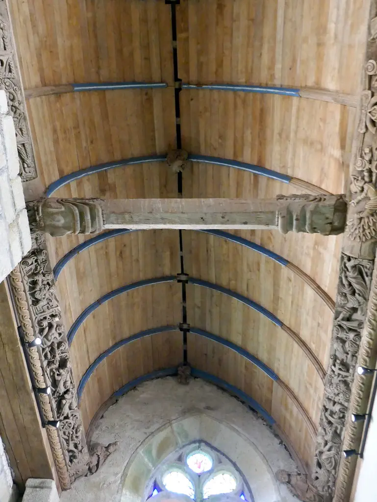 Entrait, engoulants et sablières, 1573-1575, chapelle de Ste Marie du Ménez-Hom XVIe-XVIIIe, Plomodiern, Pays Glazic, Finistère, Bretagne.