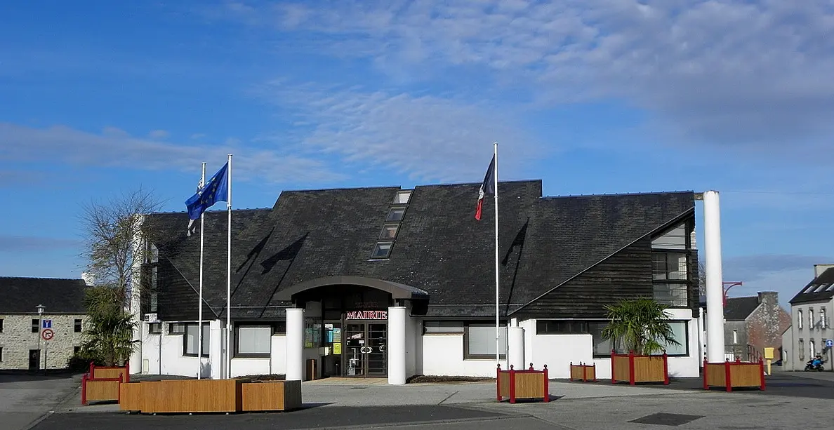 Plouédern (29) Mairie