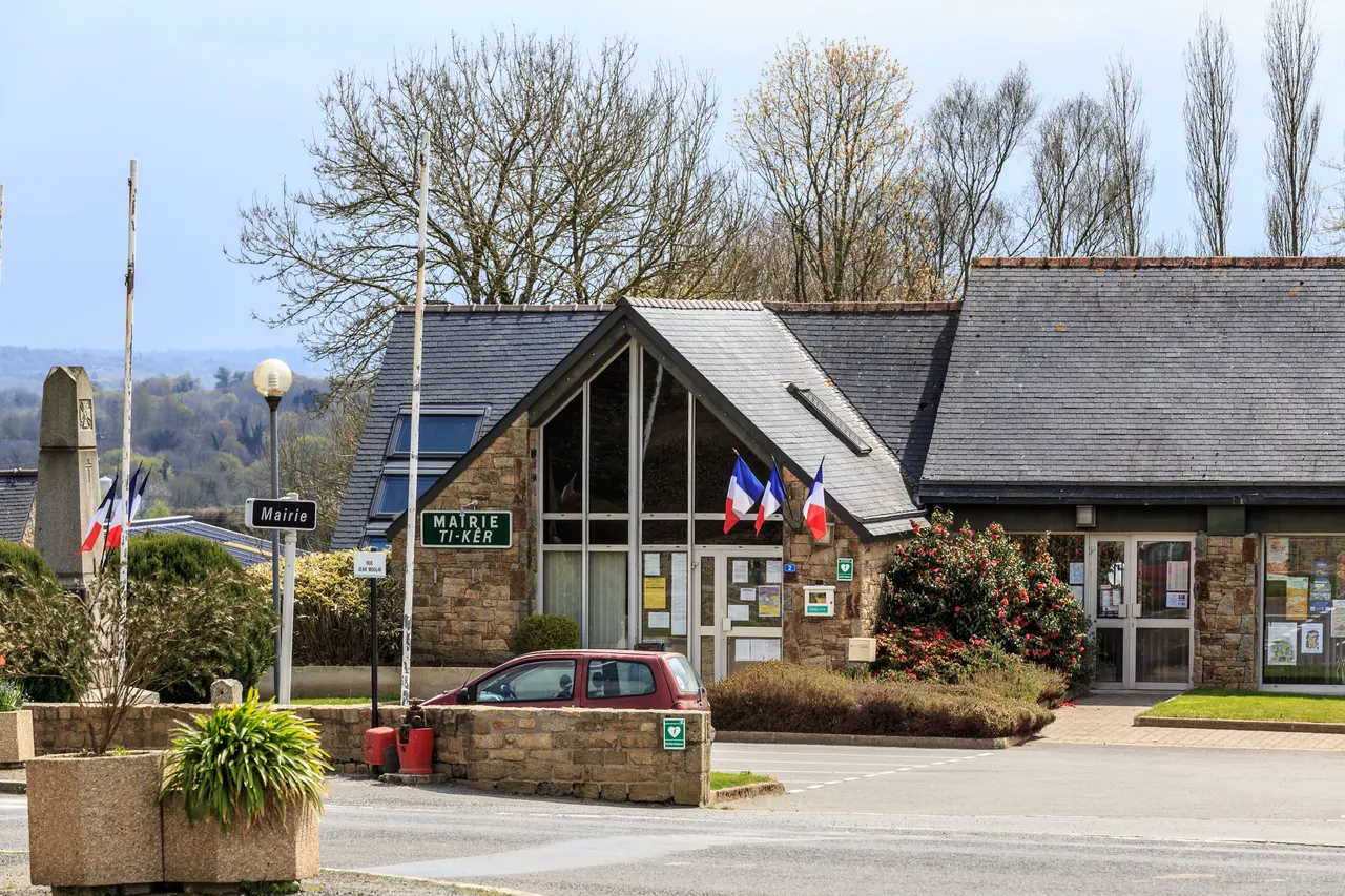 Mairie Plounévez-Moëdec