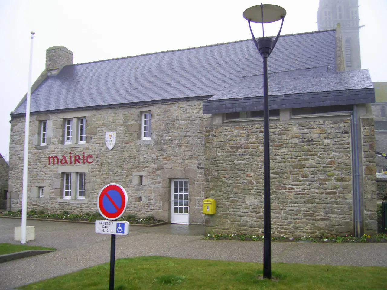 Mairie de Plourin (France, Finistère)