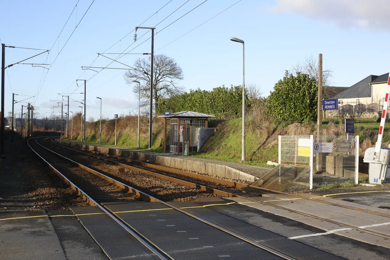 Quédillac - gare 03