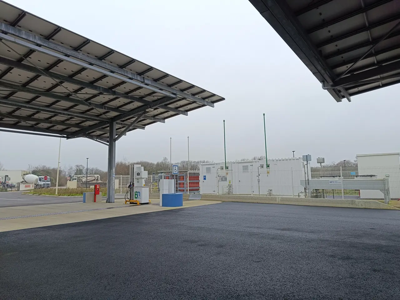 Quévert - Station GNC 02